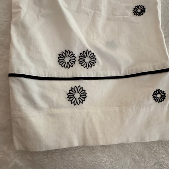 Ann Trinity White Cotton Blend Embroidered Capri Size 16 - Picture 9 of 13